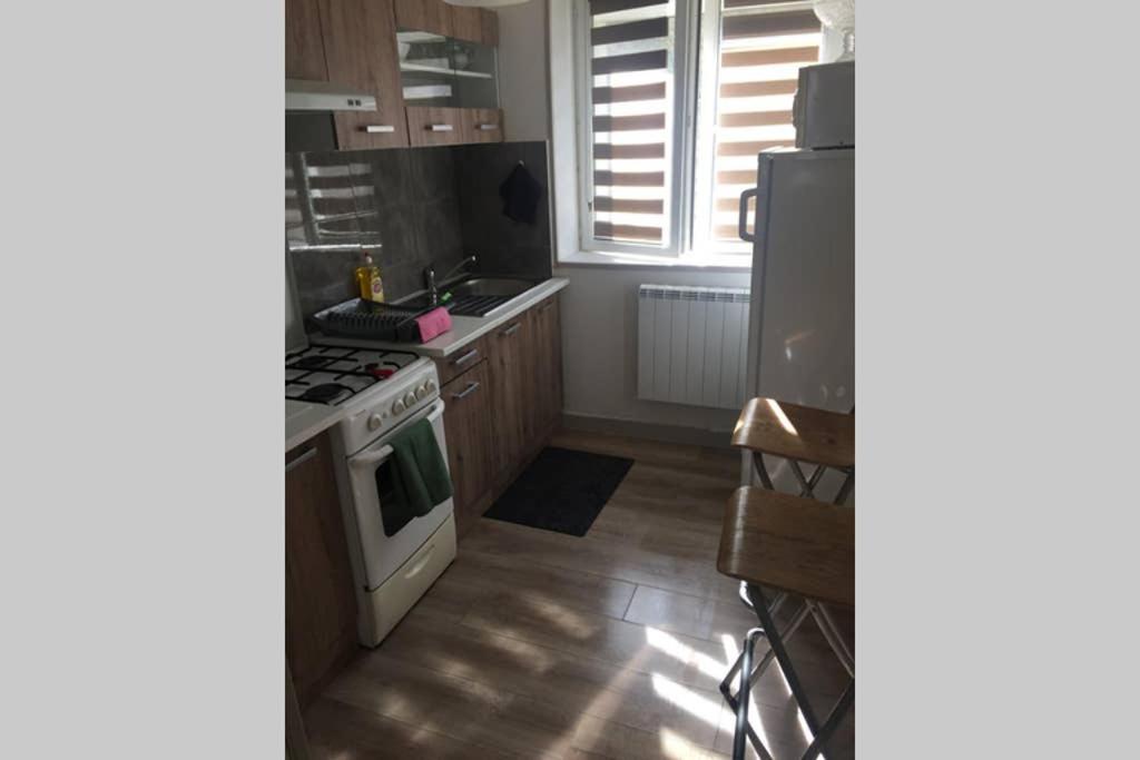 F2 Proche Gare Et Toute Commodite 샤토티에리 외부 사진